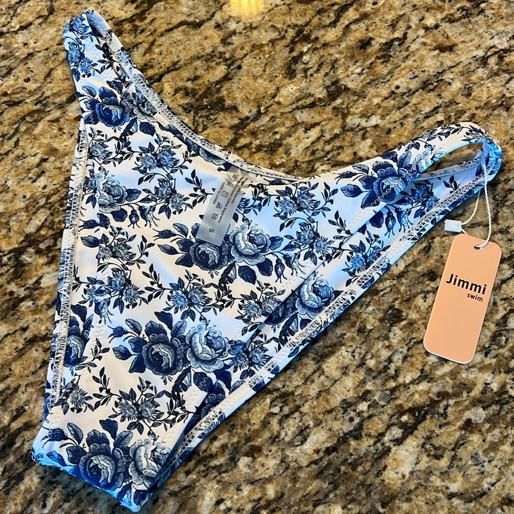 Jimmi Swim Women's Chatham Floral Swimsuit & Scrunchie Set - Picture 6 of 6